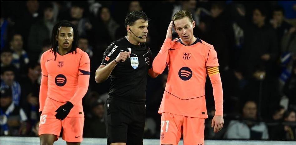 99贵宾会官网-世体：曼萨诺可能因为在皇社vs巴萨时的执法表现被停哨一轮